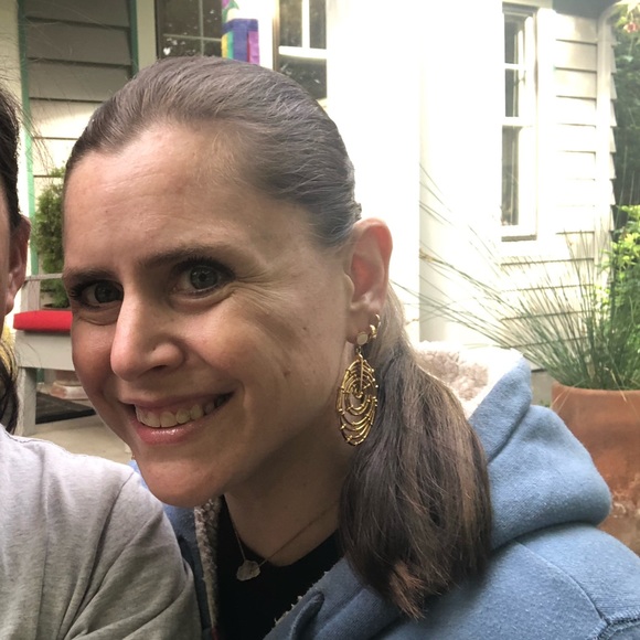 Meet your Posher, Sarah - Picture 1 of 1